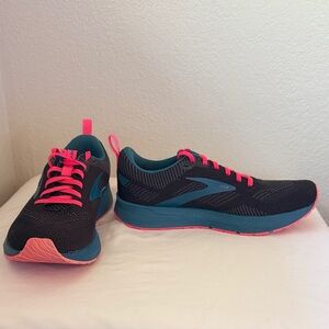 Brooks Revel Size 8 Navy Black Pink Running Shoes